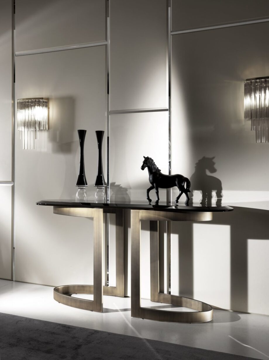 Form Prince консоль | DV home. Изысканная консоль с уникальным дизайном основания и роскошными вариантами отделки, созданная вручную в Италии.